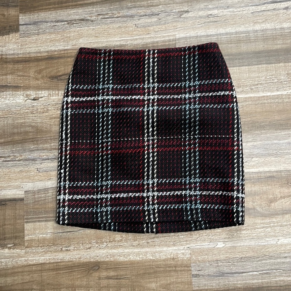 WHBM- Women's Plaid Mini Skirt Size 2P